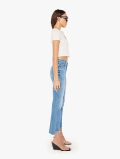 The Insider Crop Step Fray - Out Of The Blue -Mother Denim 1157 1008 OUT VW B FullBodySide 3369