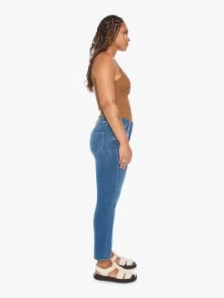 The Mid Rise Dazzler Ankle - Wish On A Star 16 The Mid Rise Dazzler Ankle - Wish On A Star -Mother Denim 1686 104 WOR VW B FullBodySide 2330