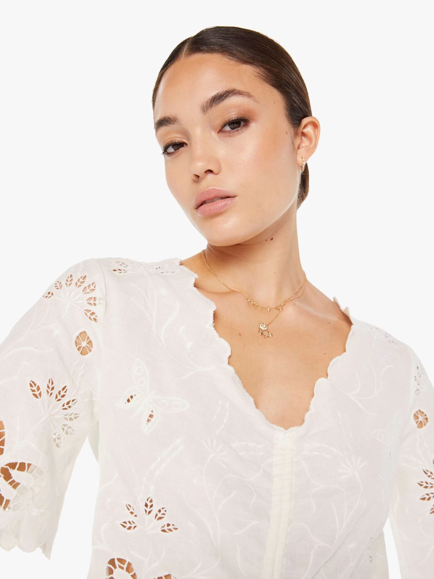 The Social Butterfly - Take A Bow 8 The Social Butterfly - Take A Bow - Image 6