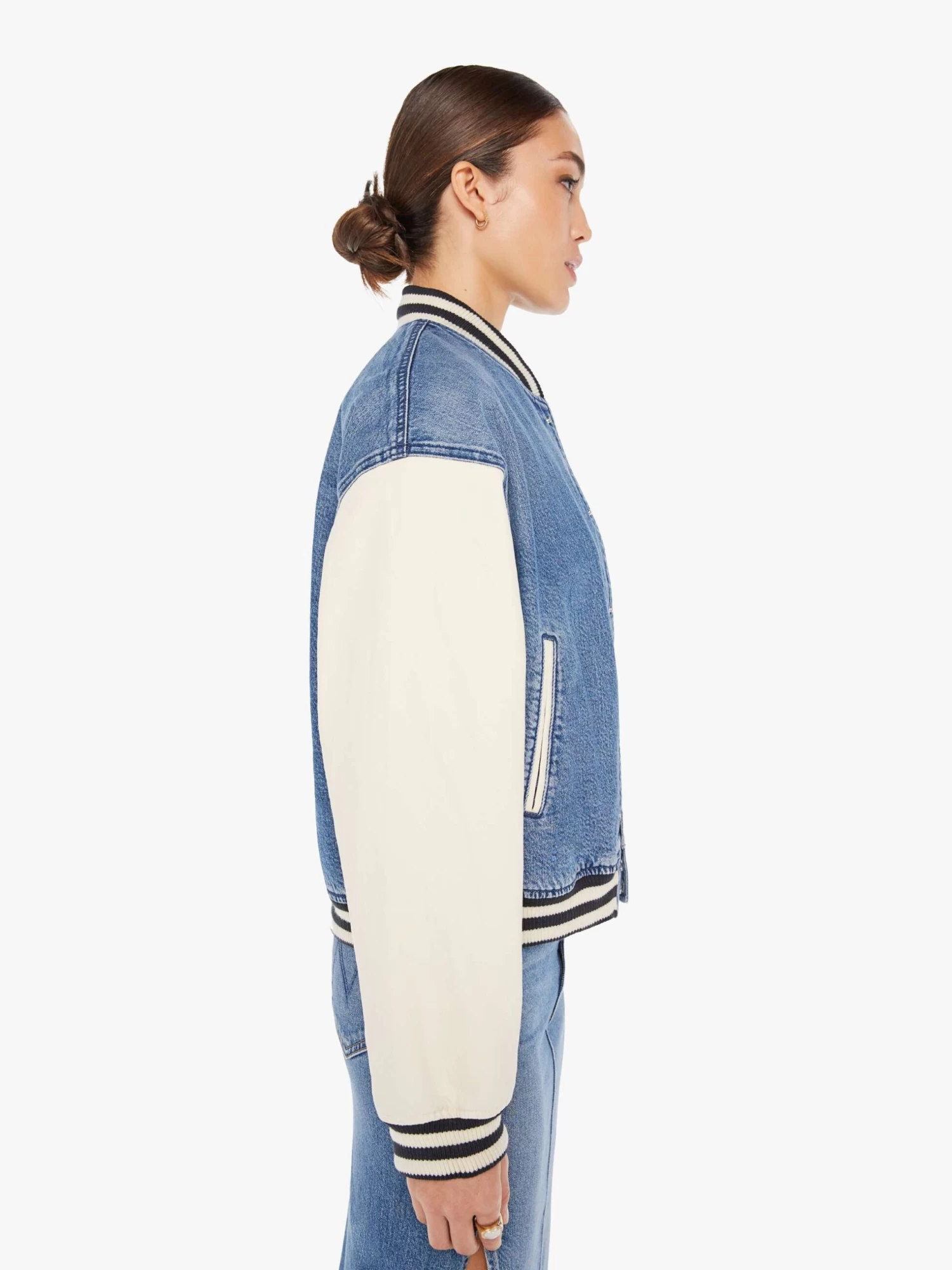 The Pregame - Strike A Pose 5 The Pregame - Strike A Pose - Image 3