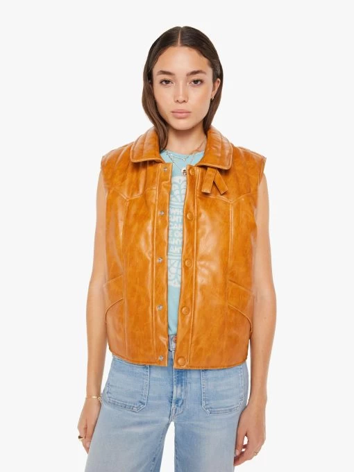 The Huff And Puff Vest - Detour Ahead -Mother Denim 3272 1504 DTA VW A WaistUpFront 3548