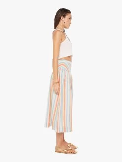 The At Ease Skirt - Picture Perfect -Mother Denim 9745 1442 PPC VW B WaistUpSide 4363