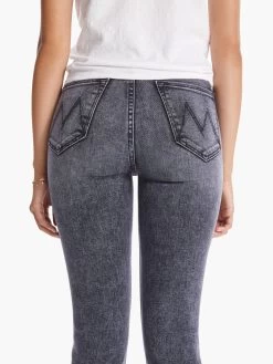 High Waisted Runaway - Train Stops -Mother Denim THEHIGHWAISTEDRUNAWAY TRAINSTOPS 1043 815 TRN 01603